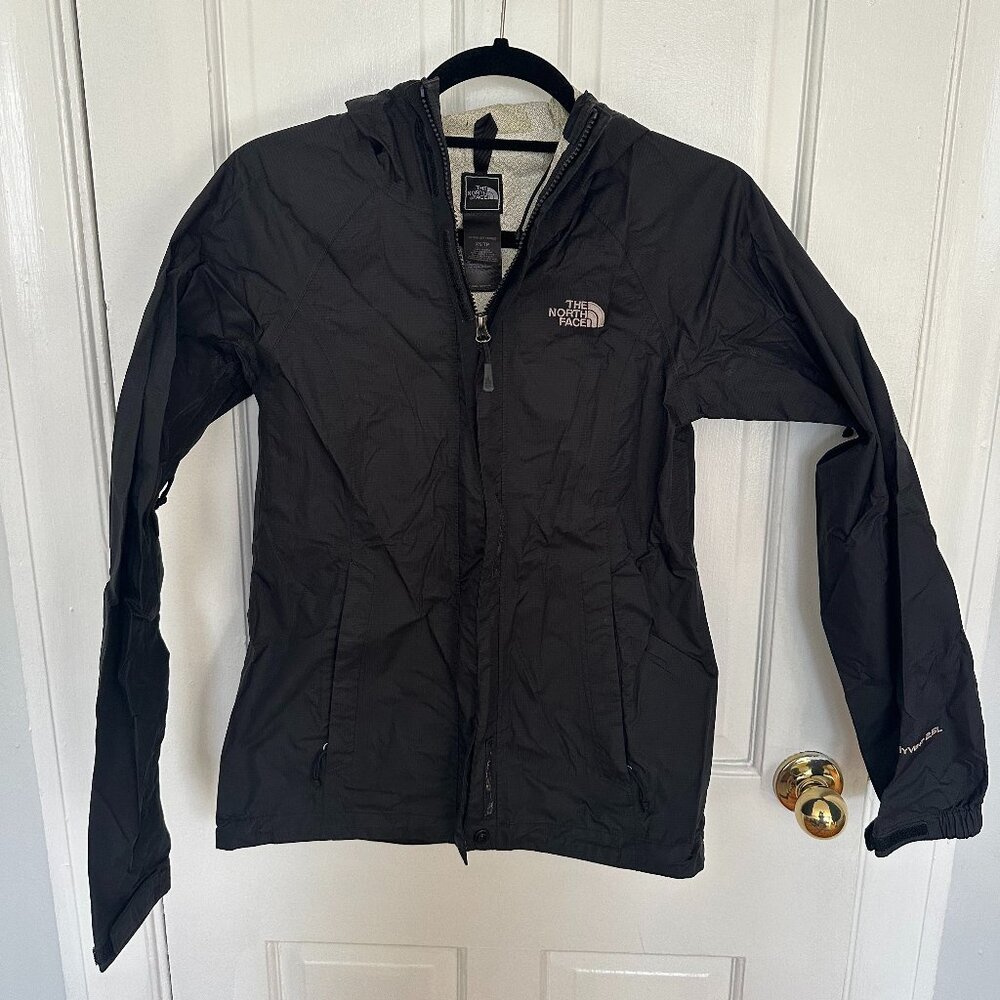 Black North Face Women's XS Slim Fit Rain Jacket
